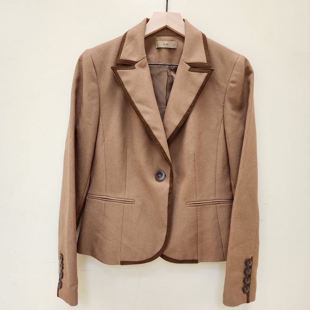 i.e. Brown Blazer Single Breasted One Button Lined Jacket Size 10